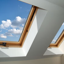 Roof skylight windows series 463581137 726x483